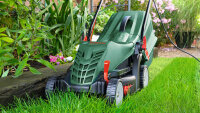 Bosch Rasenmäher UniversalRotak 34-405 –...