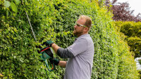 Bosch Heckenschere AdvancedHedgeCut 65, 65 cm Messer, 500...