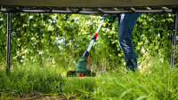Bosch Akku-Rasentrimmer UniversalGrassCut 18V-26-500, 1x Akku 2.0Ah, Teleskop, EdgeSimple, schwenkbar, inkl. Ladegerät