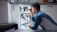 Bosch Akku-LED-Leuchte EasySpotLight 18V-400, 3 Stufen, 400 Lumen, USB-C-Powerbank, magnet.